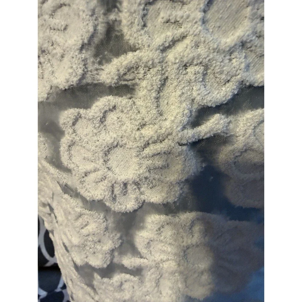 CHANEL Cotton Flocked Top  White Boucle Camelia C 2009 Jacket/Top. Size 40